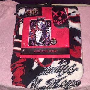 Harley Quinn Super plush throw